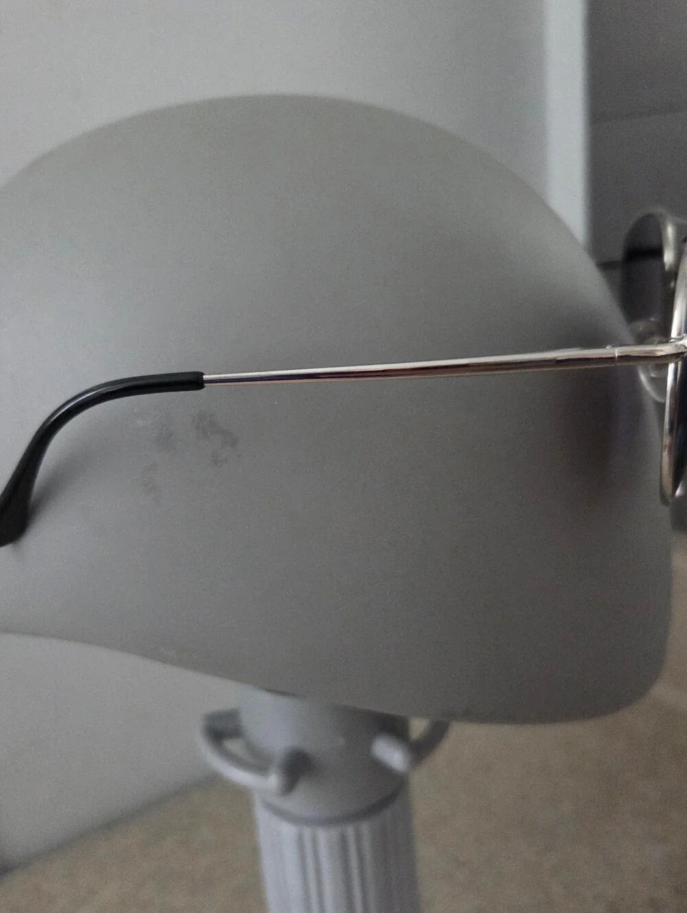Amazon Essentials classic aviator